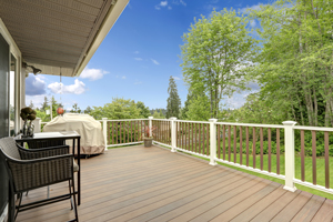 Backyard deck installation in Wyoming